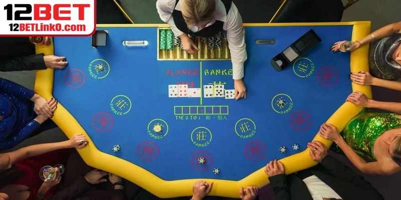 Chơi Blackjack Trực Tuyến - Hướng Dẫn Dễ Hiểu Cho Newbie 7 Baccarat là trò chơi so sánh điểm giữa người chơi và nhà cái hấp dẫn