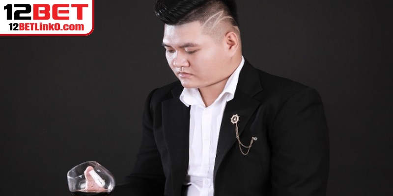 Vai trò của Nguyễn Khôi Nguyên trong việc sáng lập và phát triển 12BET